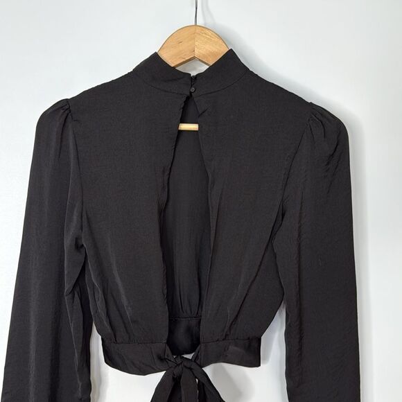 H&M Divided Black Long Sleeve Open Back Blouse Size 2 - Picture 5 of 8